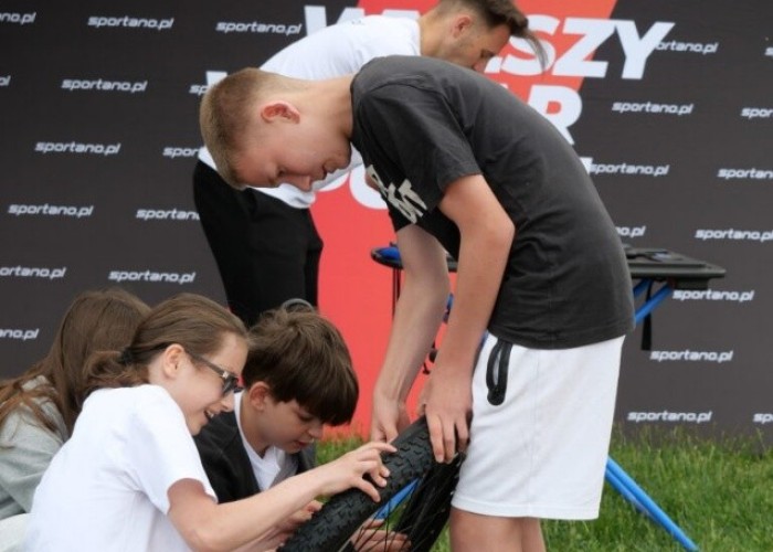 Zdjęcie 4. Konkurs usterki i wyposażenie. (zdjęcie źródło: Mareckie Inwestycje Miejskie).